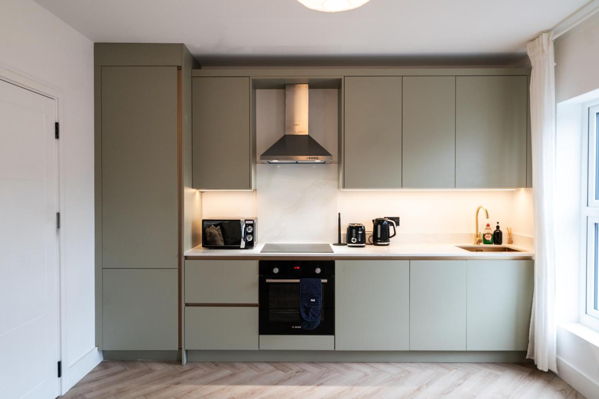 The Battersea Place - Charming 4Bdr Flat لندن المظهر الخارجي الصورة